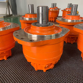 Low Speed High Torque Hydraulic Piston Motor Steel Material 1 Year Warranty